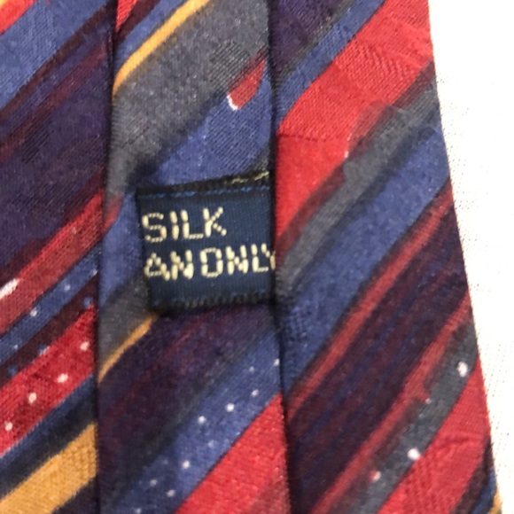 Tie - Picture 5 of 5